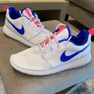 Men’s Nike Roshe Runs
